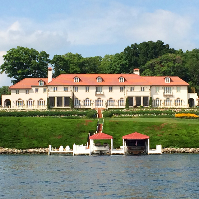1-mansion-lake-geneva-getaway-travel-vacation-vandi-fair
