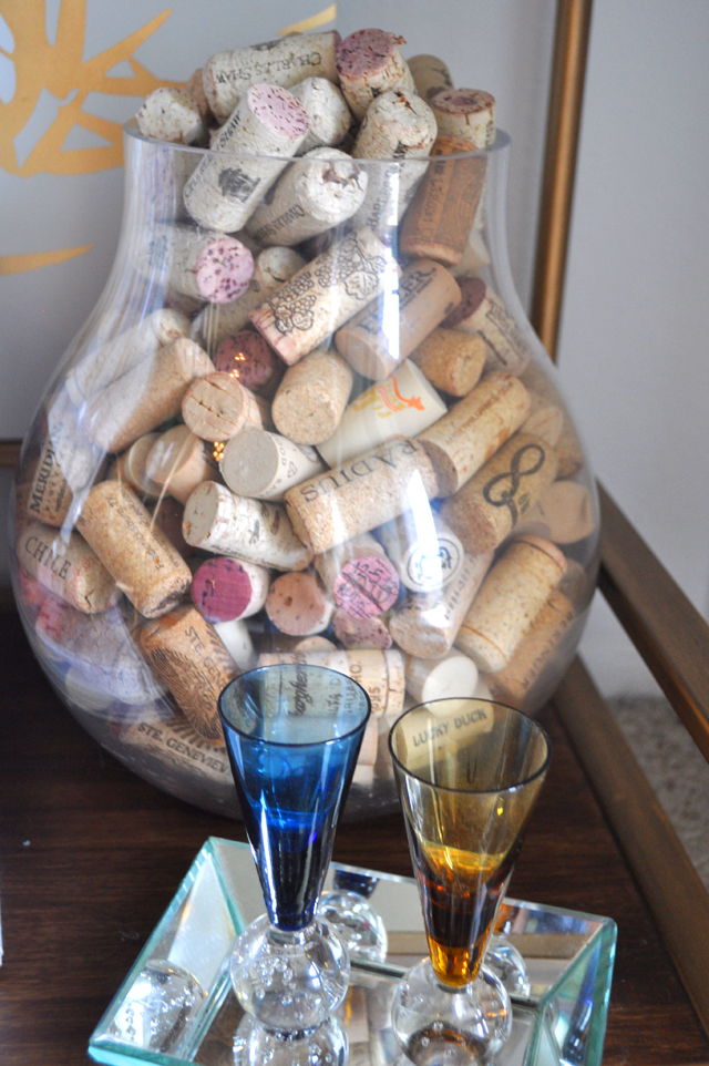 wine-corks-bar-cart-interiors-decor-shot-glasses-blog-vandi-fair