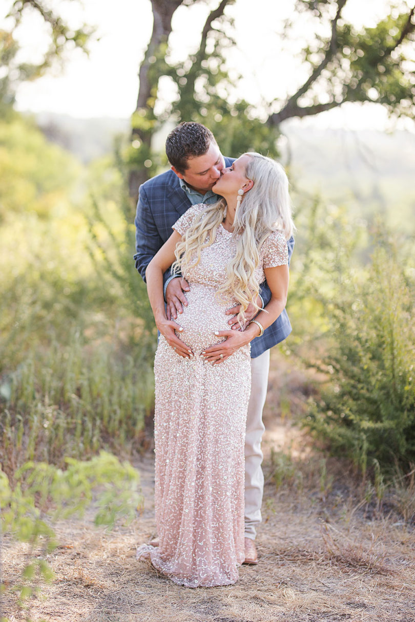 maternity photoshoot with husband