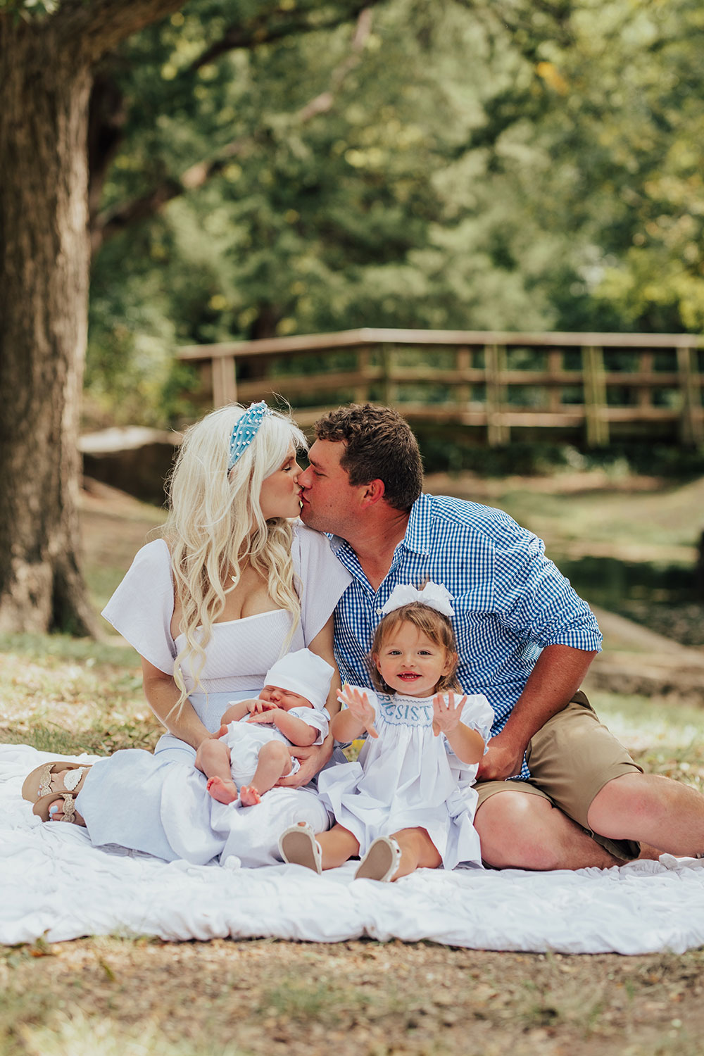 everything i learned from baby number two - family newborn photos